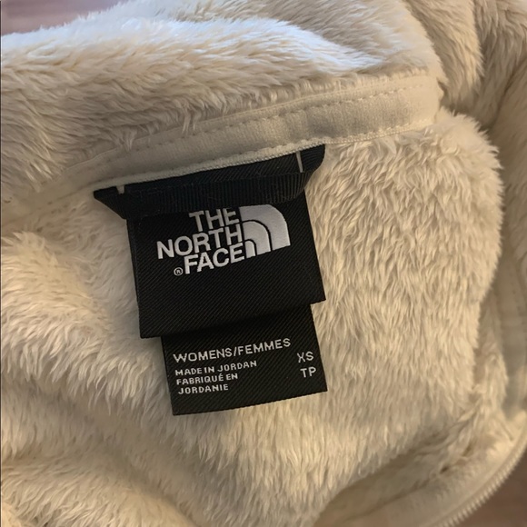 NWOT north face pullover - Picture 2 of 2